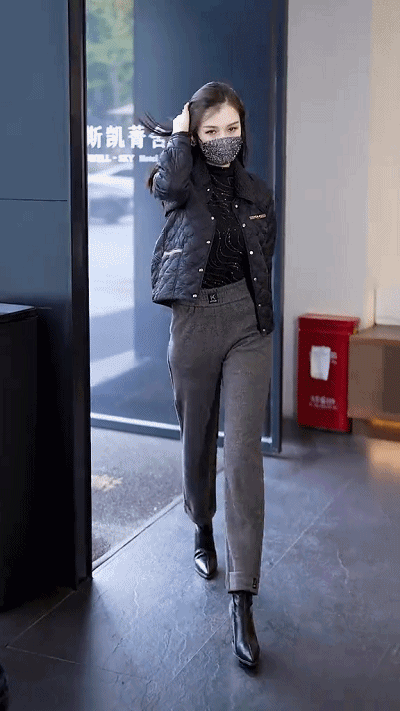 20241009_104448_230.gif