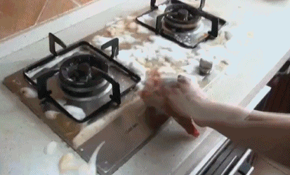 1556613105785425.gif 03.gif